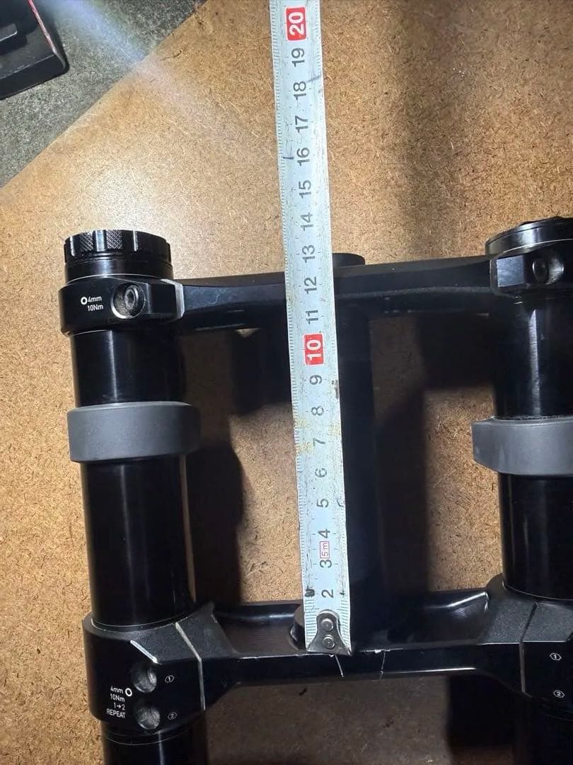 パーツ RockShox BoXXer 29 180mm