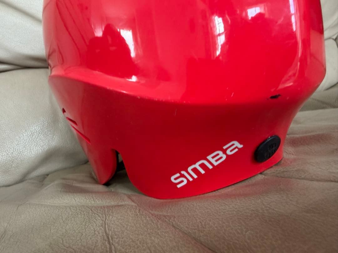 Simba 赤 ヘルメット Mサイズ