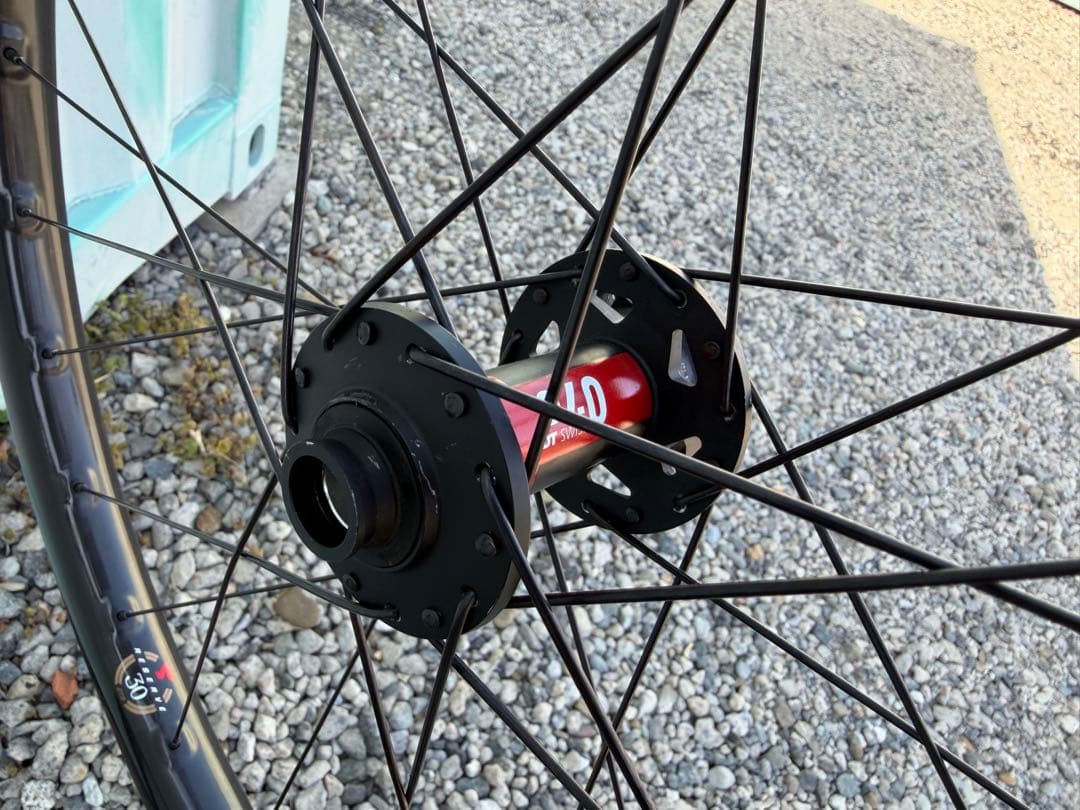 Reserve30 dtswiss 240 MTBカーボンホイールセット27.5