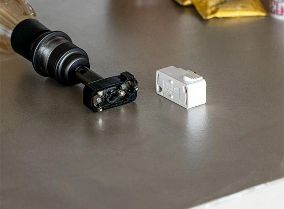 1灯ソケットライト　ブラック　3台セット　LED電球付属