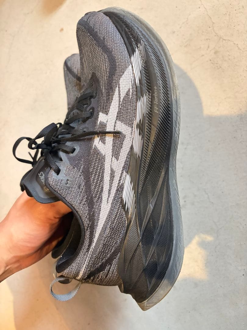 ASICS SUPERBLAST2 スーパーブラスト2