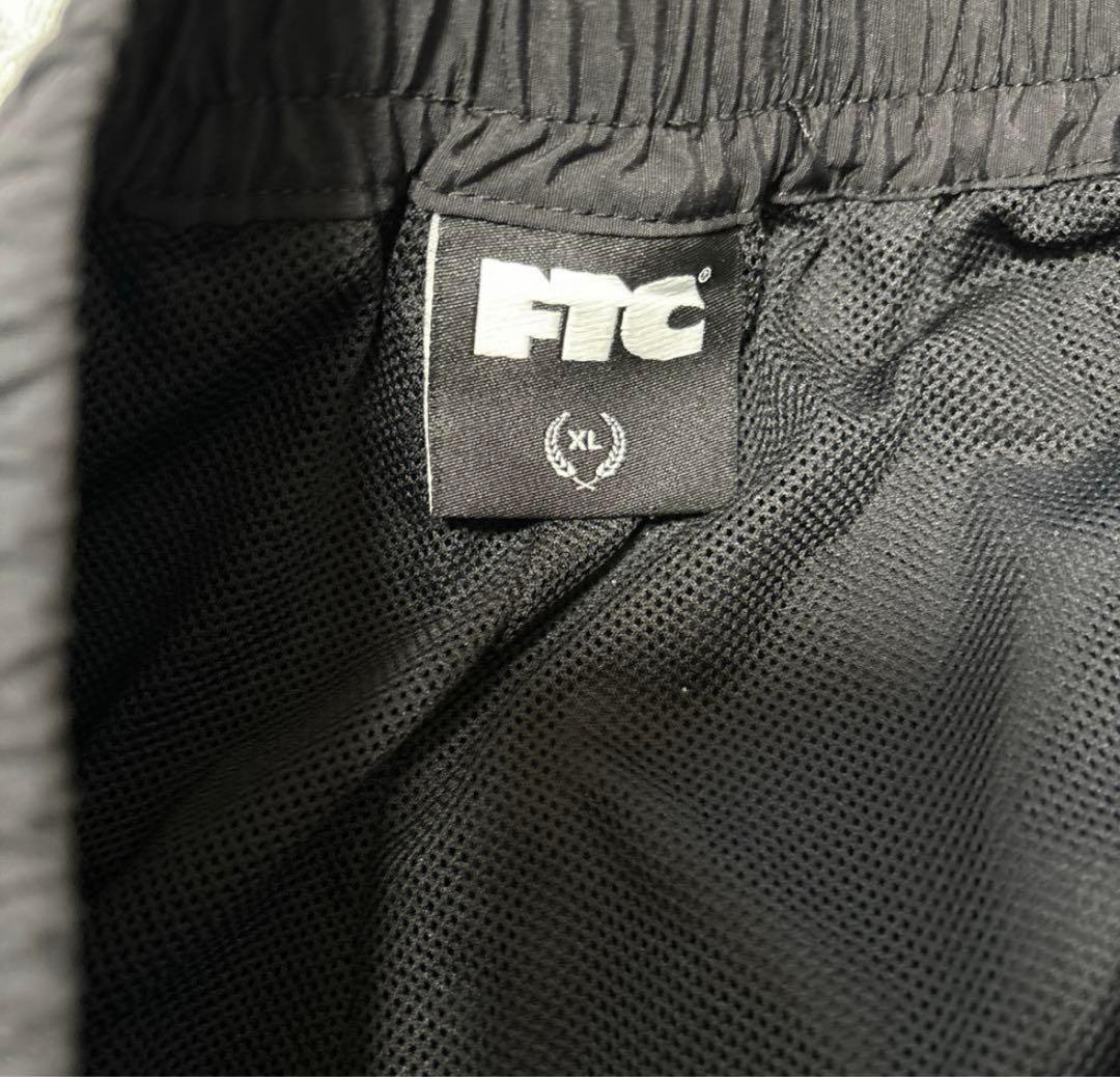 FTC ナイロンパンツ