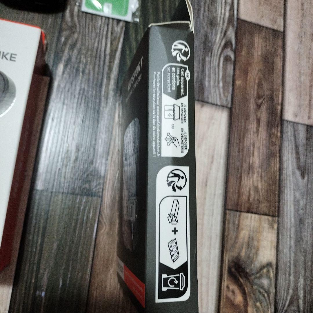 ①箱崩れ【iGPSPORT】BSC200　サイクルコンピューターセット