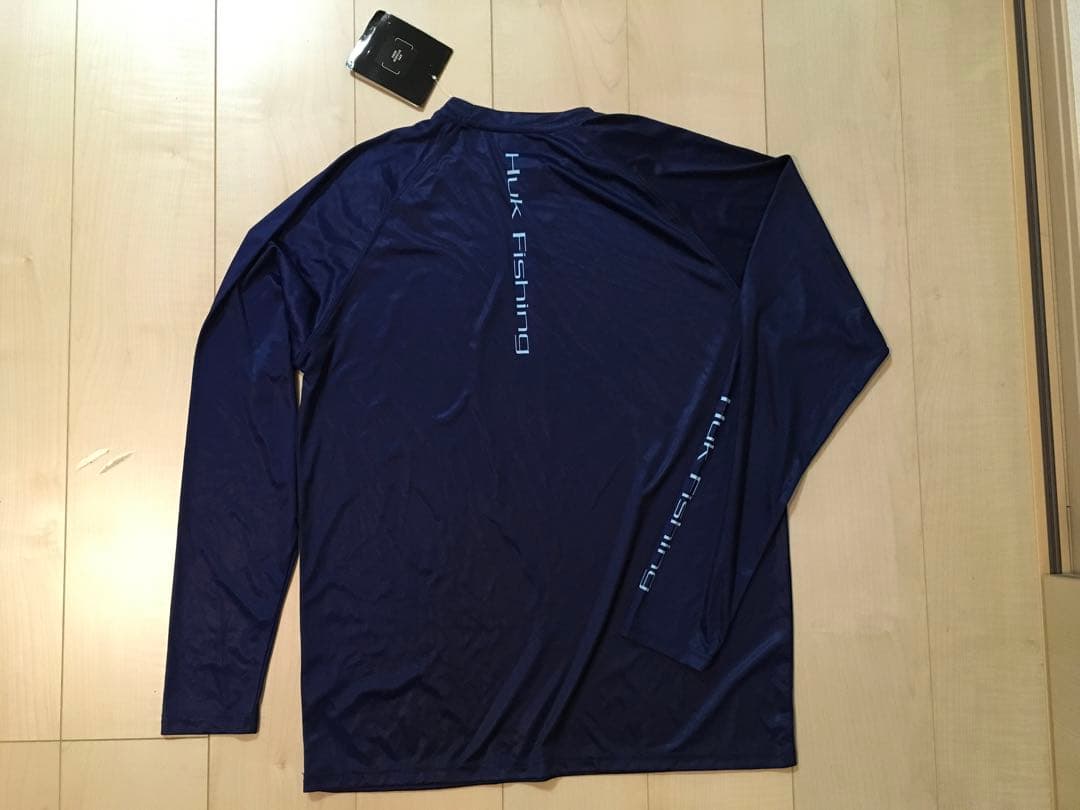 Huk Fishingフィッシングシャツ ネイビー バス柄 M（L） 未使用