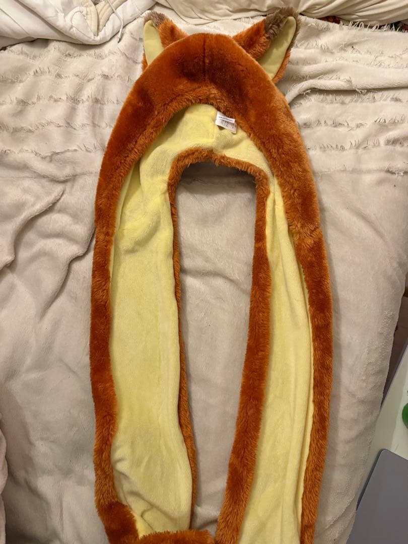 ジュディとニックのマフラーキャップ