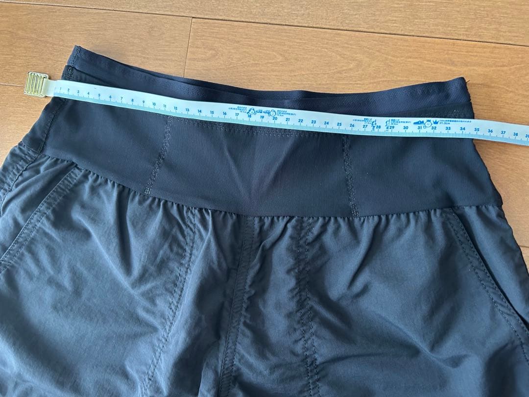 ノースフェイス　フリーランショーツ　M 未使用品 ブラック同色ロゴ