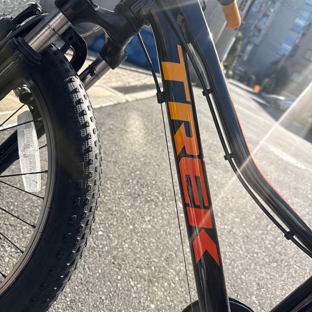 Trek 子供用自転車 黒/オレンジ 20インチ