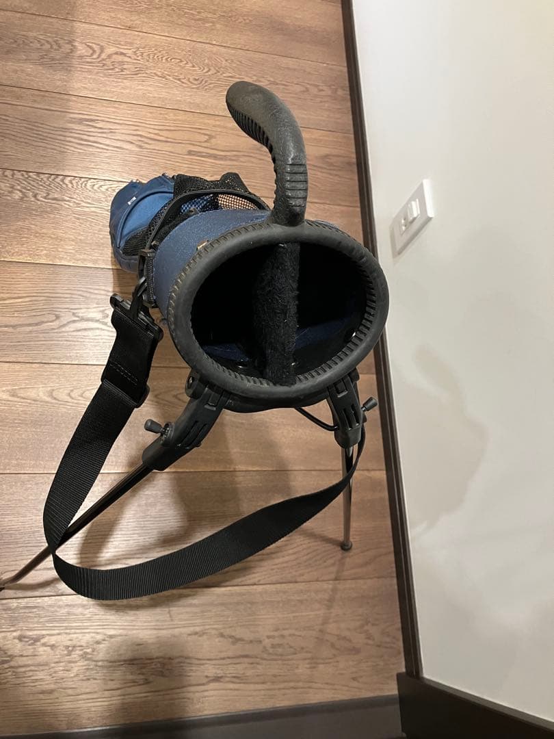 ゴルフスタンドバックとスイング練習器具2本のセット