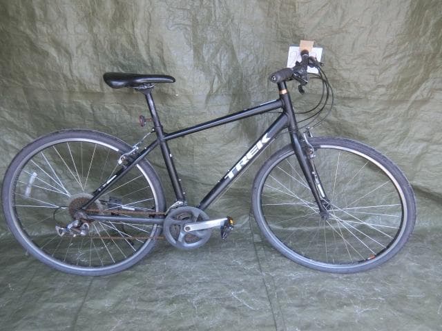 209：Trek FX2　クロスバイク　部品取等ジャンク　引取限定：埼玉県所沢市