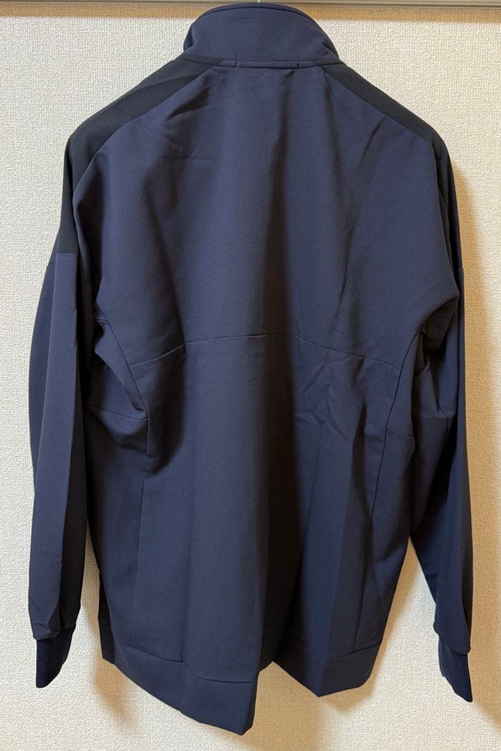 【新品未使用】MIZUNOトレーニングジャケットO sizeネイビー