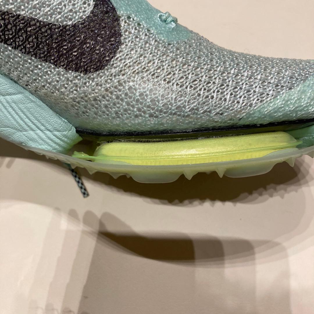 Nike エアズームヴィクトリー　25cm 新品のピン付き