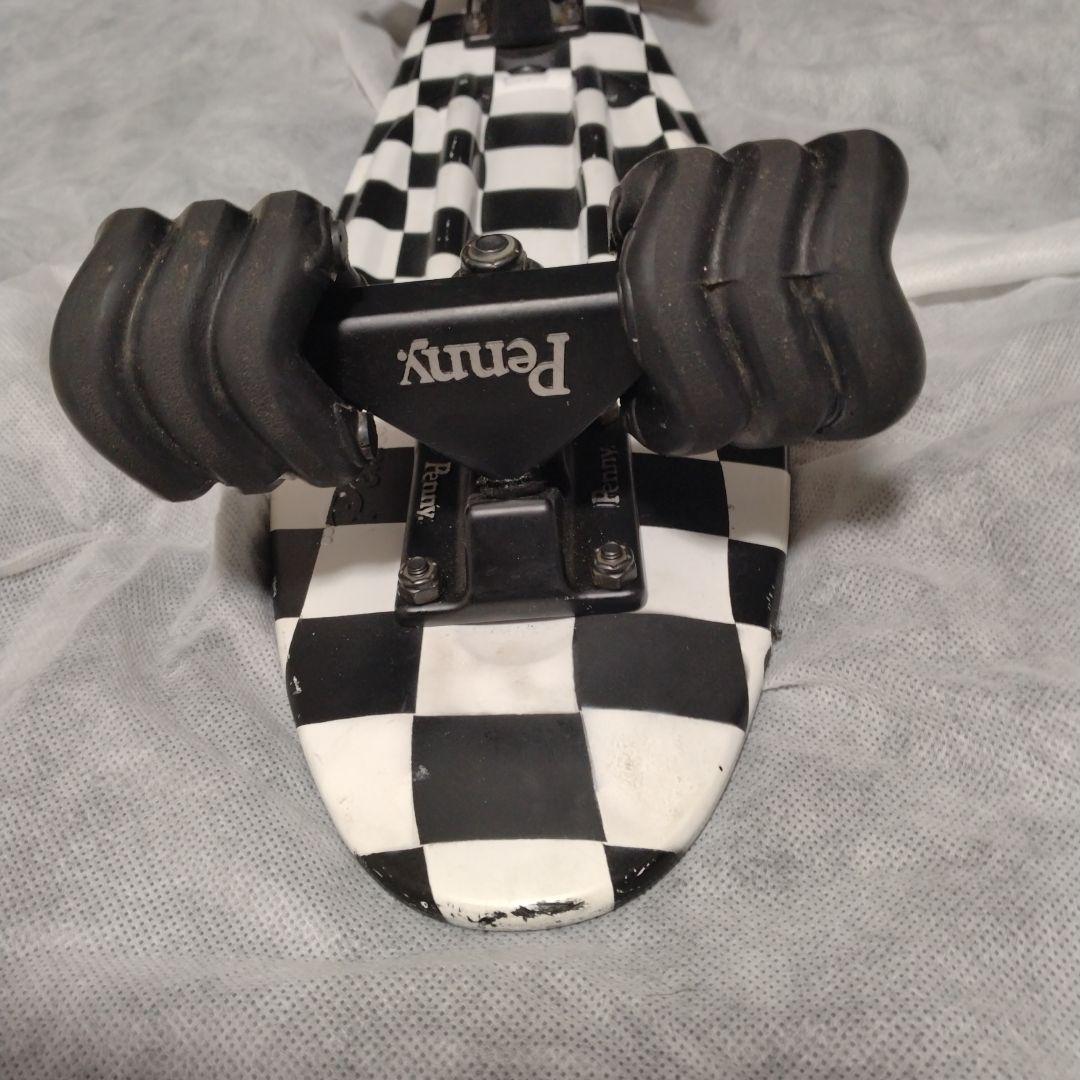 Penny 22\" 白黒