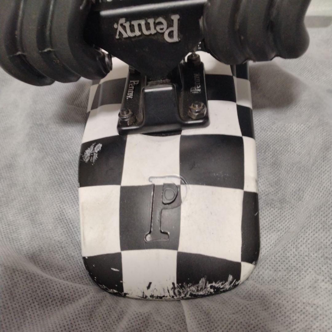 Penny 22\" 白黒
