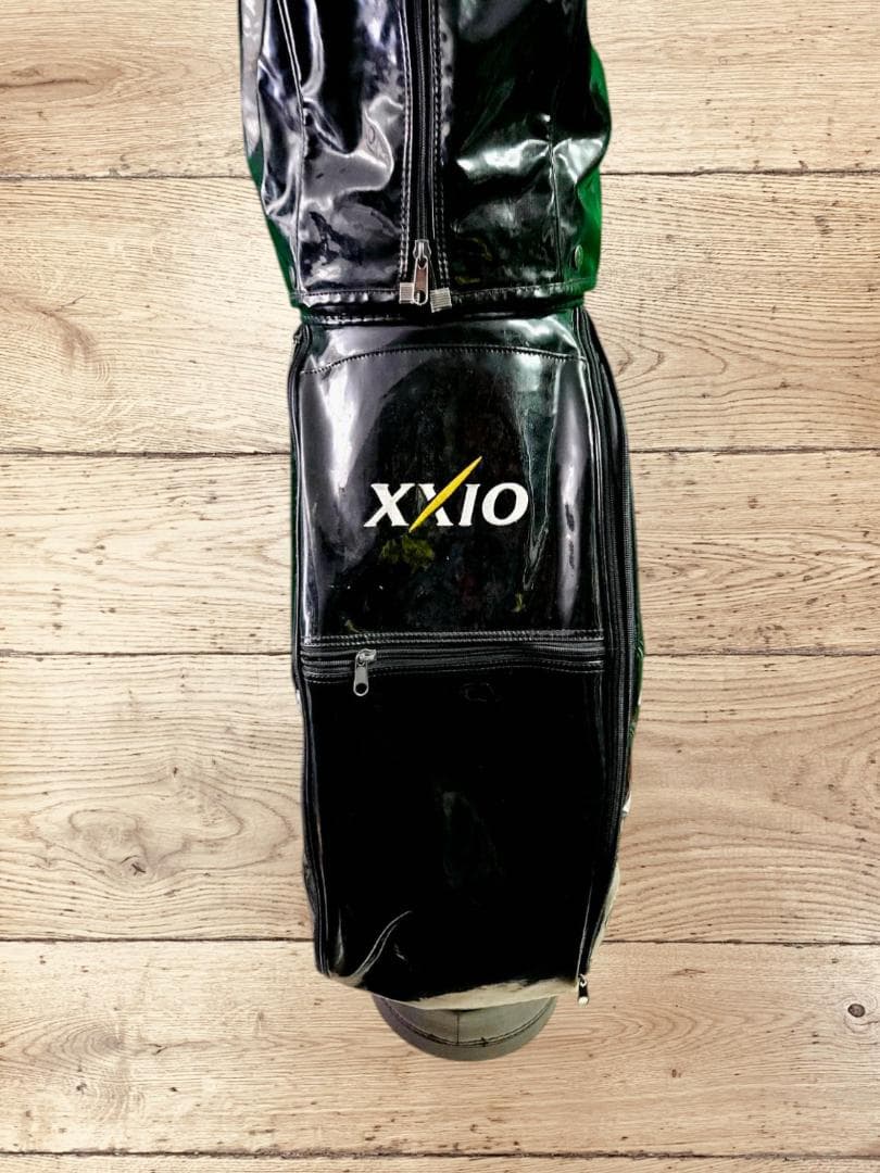 送料無料美品XXIO キャディバッグ 黒 D2/3OP 千歳空港カントリークラブ