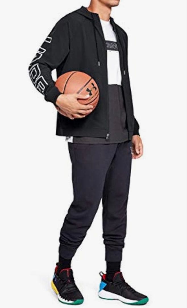 美品　UNDER ARMOUR フルジップウーブンジャケット　パーカー　長袖