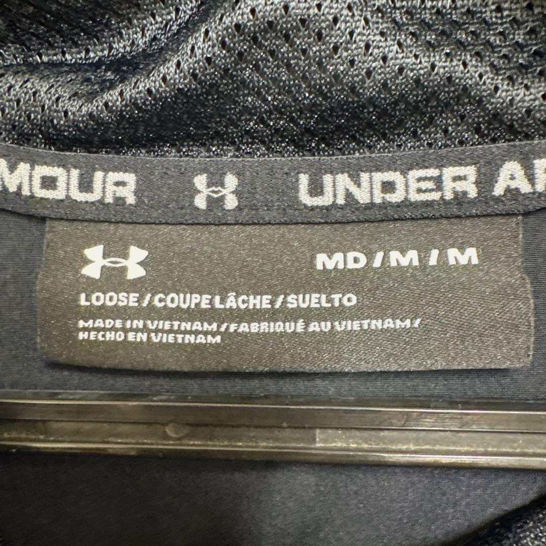 美品　UNDER ARMOUR フルジップウーブンジャケット　パーカー　長袖
