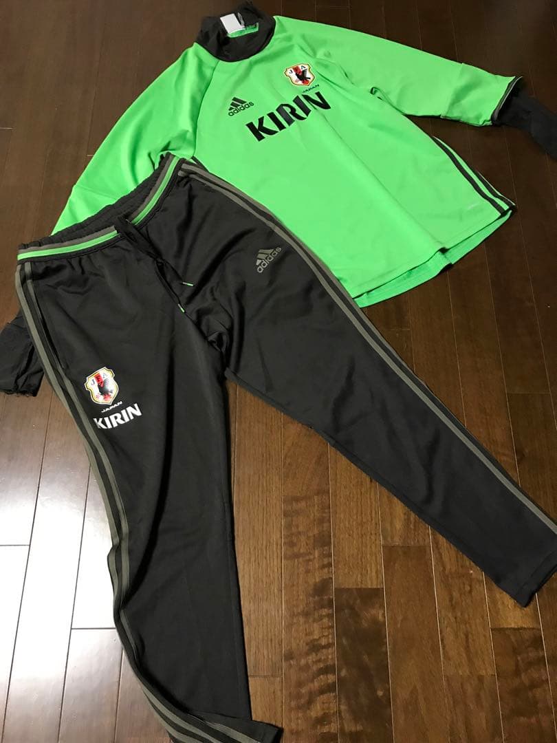 adidas サッカーウェア 上下セット