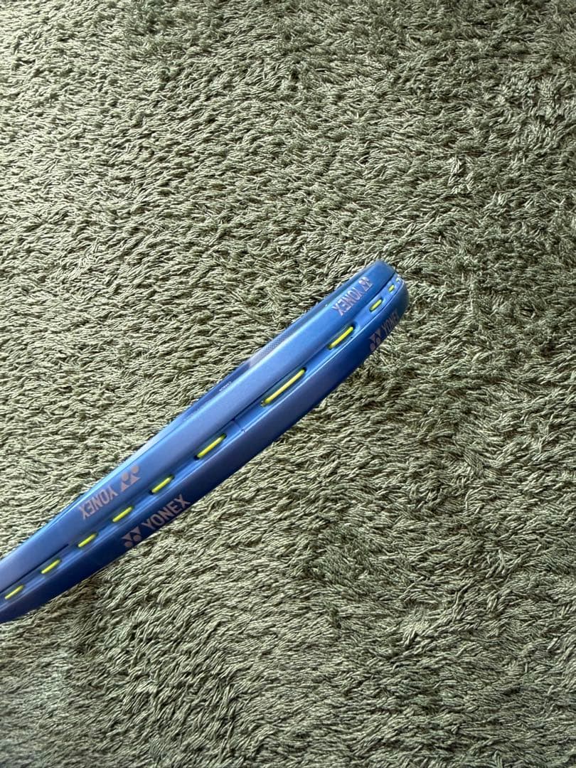 ヨネックス　ボルトレイジ5V 美品