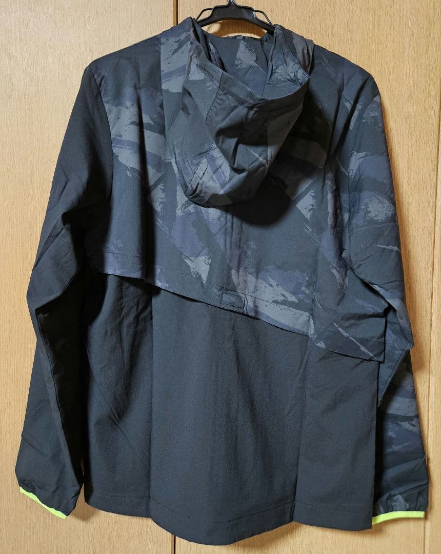 【新品・未使用】YONEX☆ウォームアップパーカー☆M☆ブラック☆70103