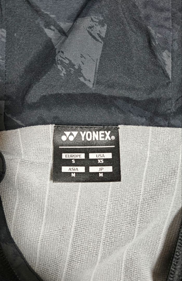 【新品・未使用】YONEX☆ウォームアップパーカー☆M☆ブラック☆70103