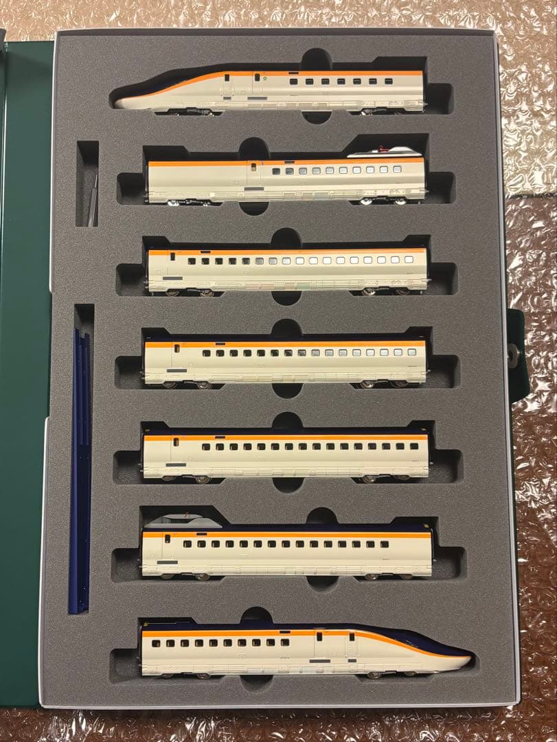 KATO E8系新幹線つばさ 10-2050