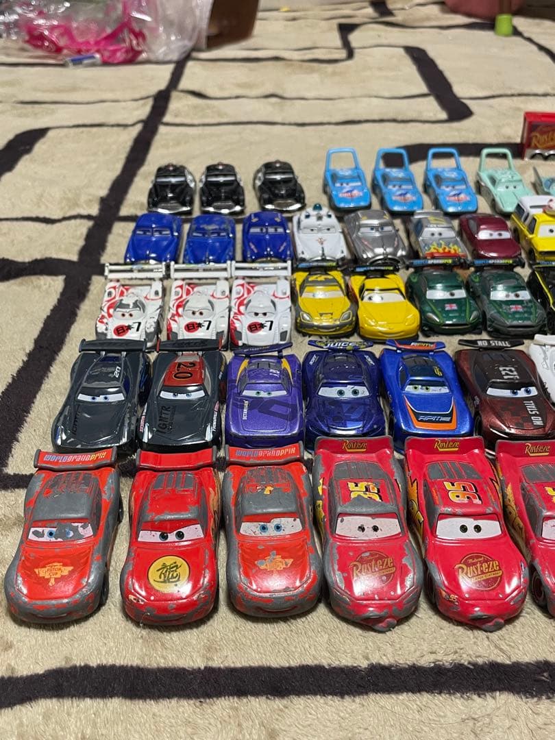 トミカ カーズ　ミニカー138台セット まとめ売り