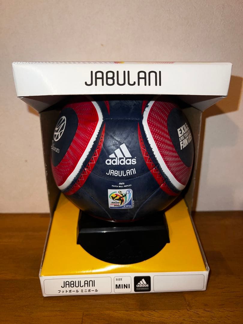 adidas Jabulani ミニサッカーボール 岡田武史監督サイン入り