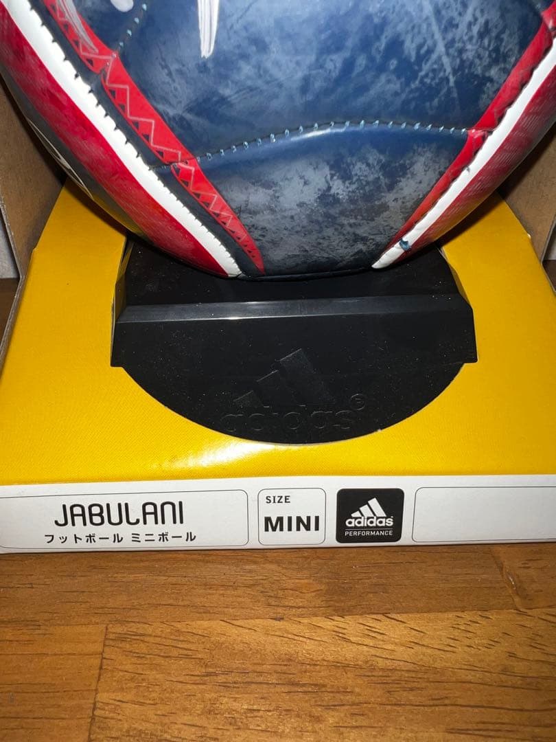 adidas Jabulani ミニサッカーボール 岡田武史監督サイン入り