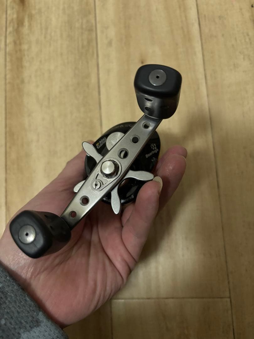 ABU garcia revoR20 スタイル ベイトリール ブラック/イエロー