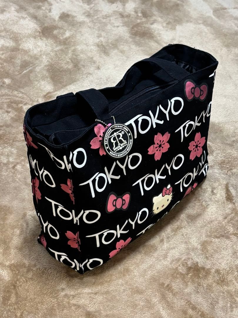 ハローキティ トートバッグ TOKYO ブラック　桜　ピンク