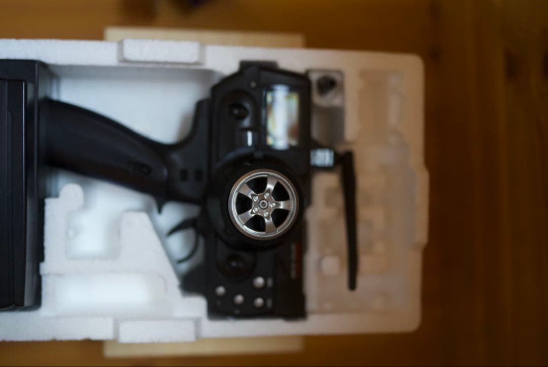 Futaba 3PM 2.4GHz FASST デジタルプロポ