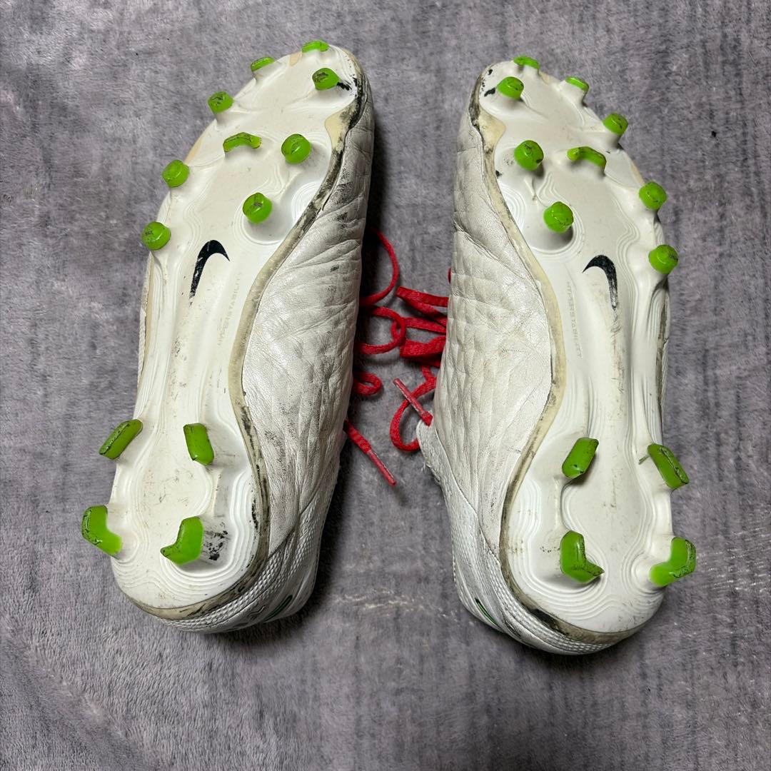 Nike サッカーシューズ ホワイト/グリーン　ティエンポ