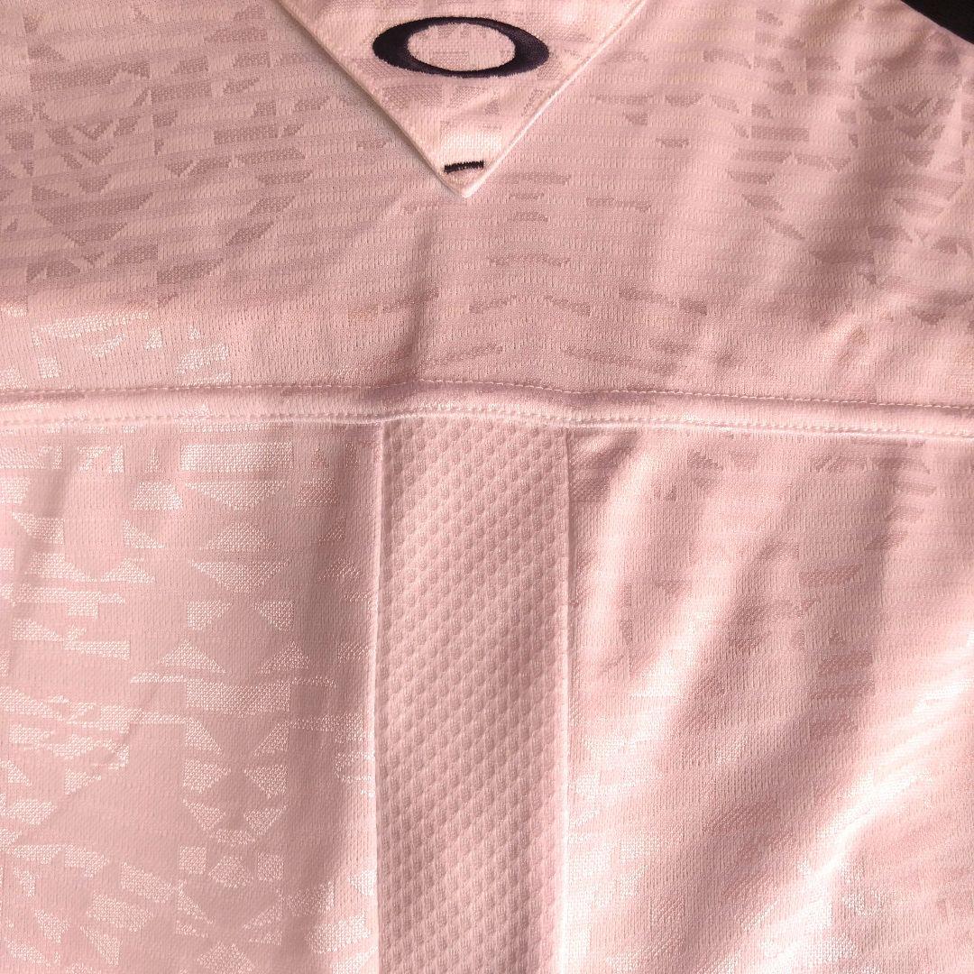 美品　oakley ホワイト 長袖ポロシャツ　ゴルフウェア　メンズ　光沢