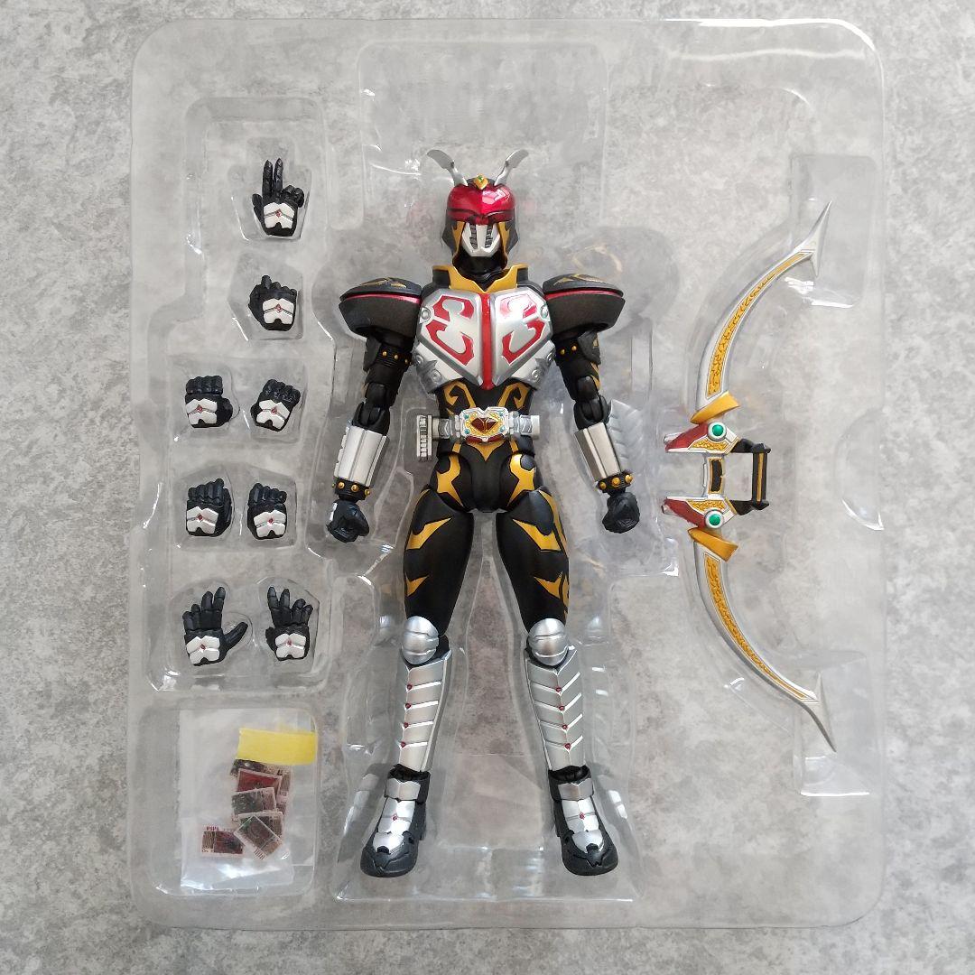 S.H.Figuarts 仮面ライダーカリス