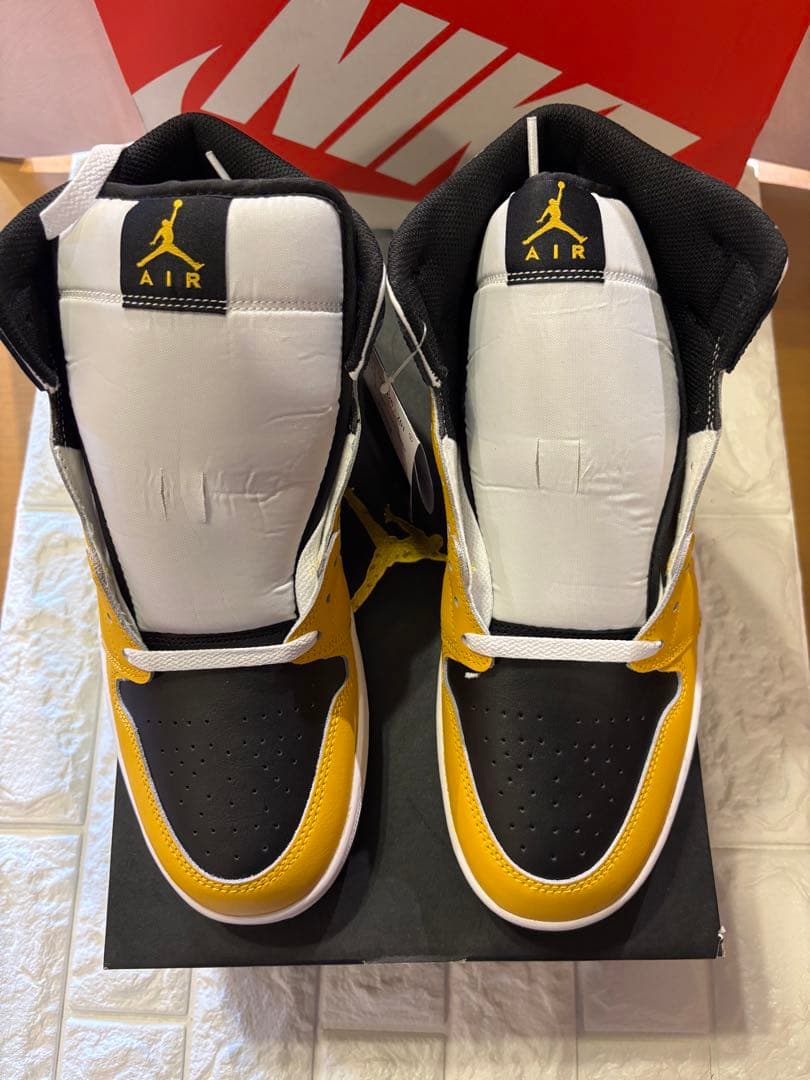 #新品未使用ナイキAir Jordan 1ハイカットシューズ 黒/黄色#11.5