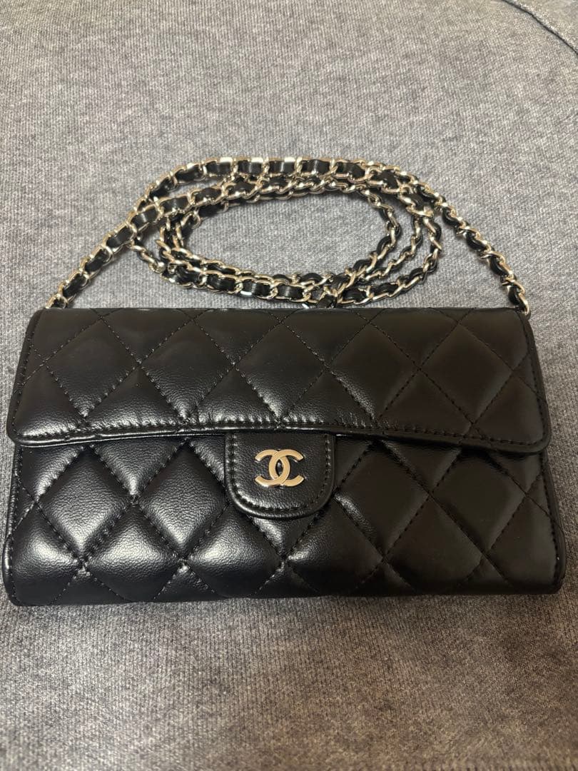 ノベルティ CHANEL ウォレットショルダー