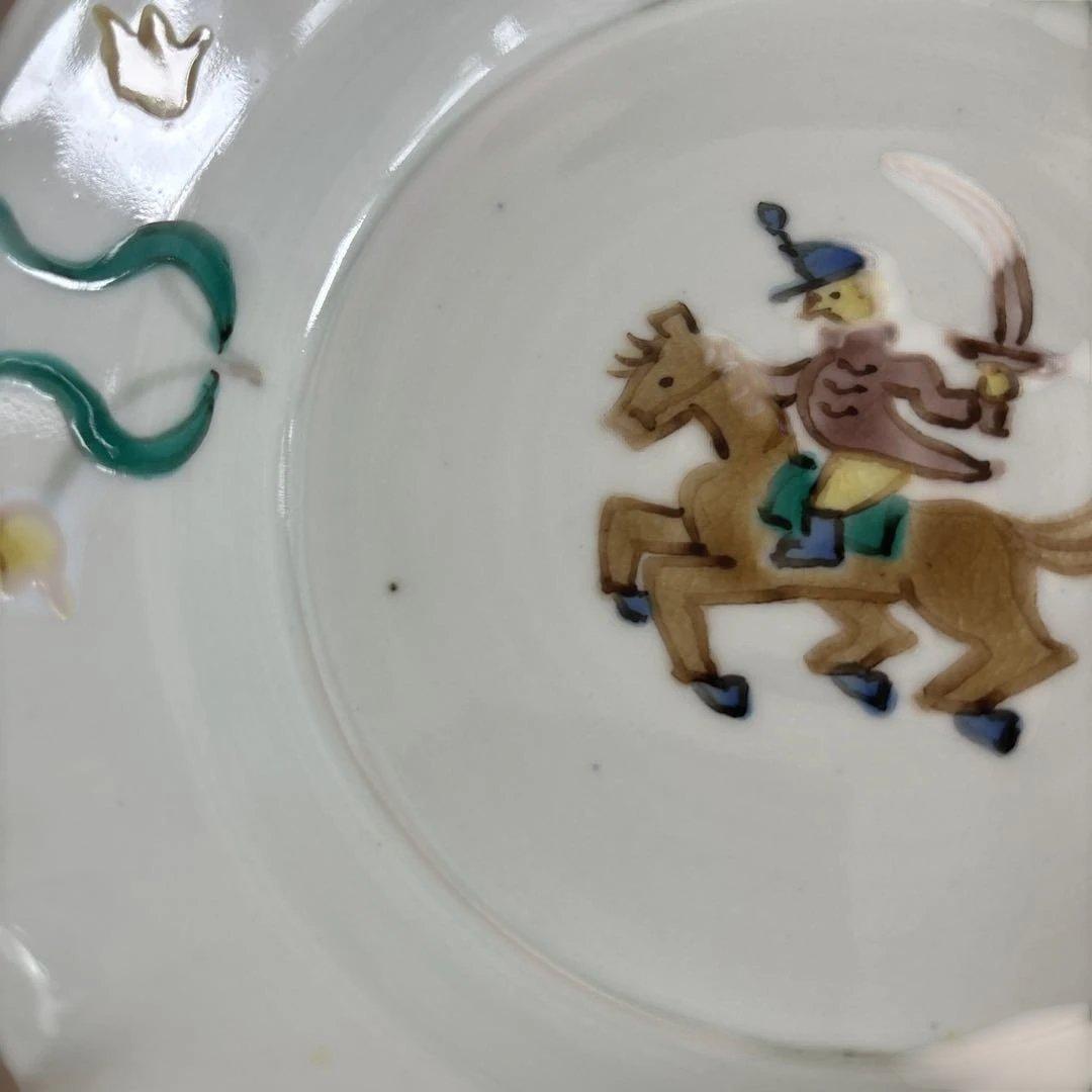 中町いずみさんの騎馬の鉢