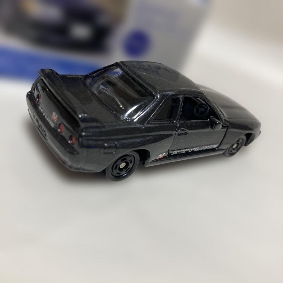トミカ BNR32 スカイライン ミニカー