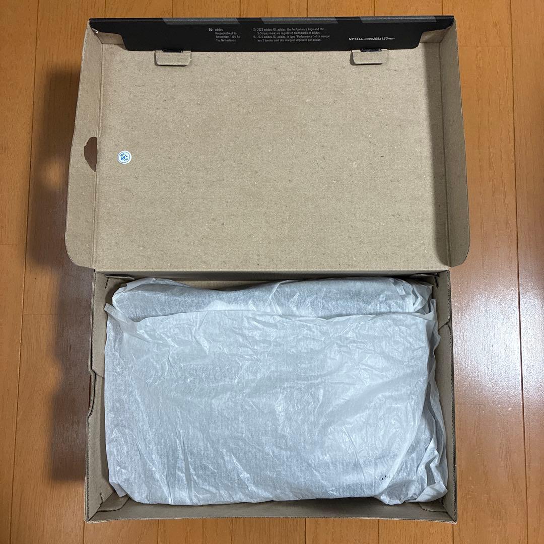 新品　アディダス ランニングシューズ　スーパーノヴァ ライズM 25cm