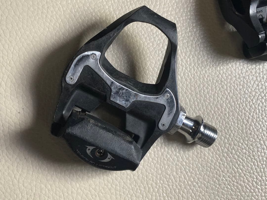 送料込み！超軽量フルカーボンシマノ ULTEGRA PD-6800 128.5g