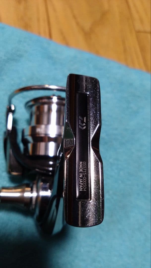 ダイワ　18EXIST FC 2500S-CXH　カーボンハンドル　RCノブ