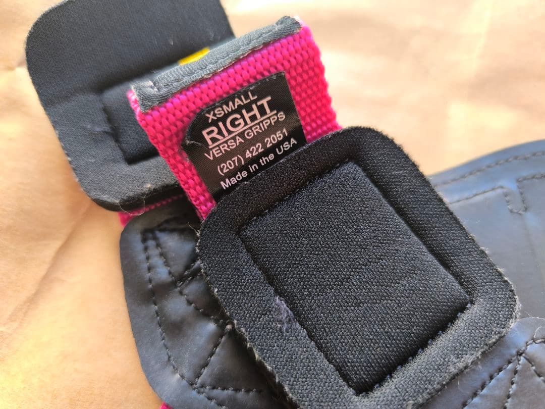 GOLD'S GYM Versa　女性用パワーグリップ XS 黒ピンク