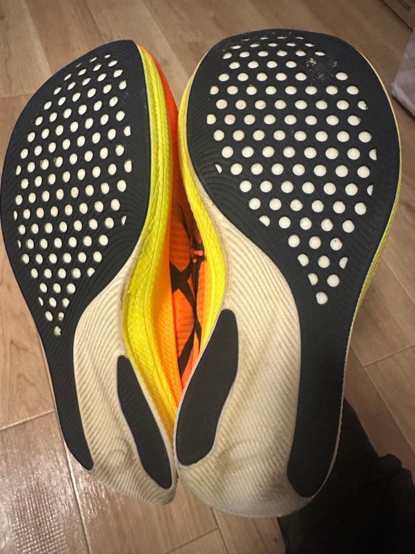 美品asicsアシックス メタスピードスカイ 26.5