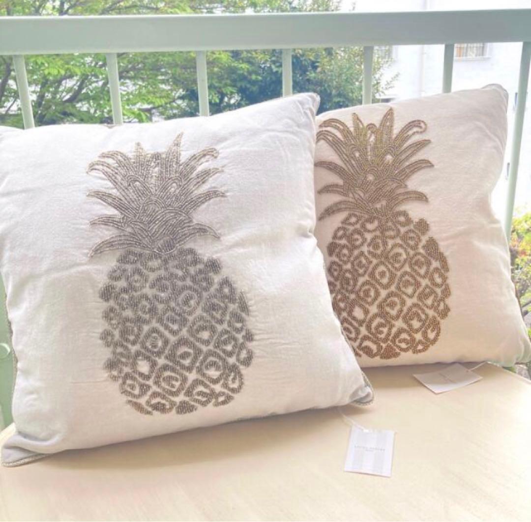 ローラアシュレイ ビーズ刺繍クッション　パイナップル　新品