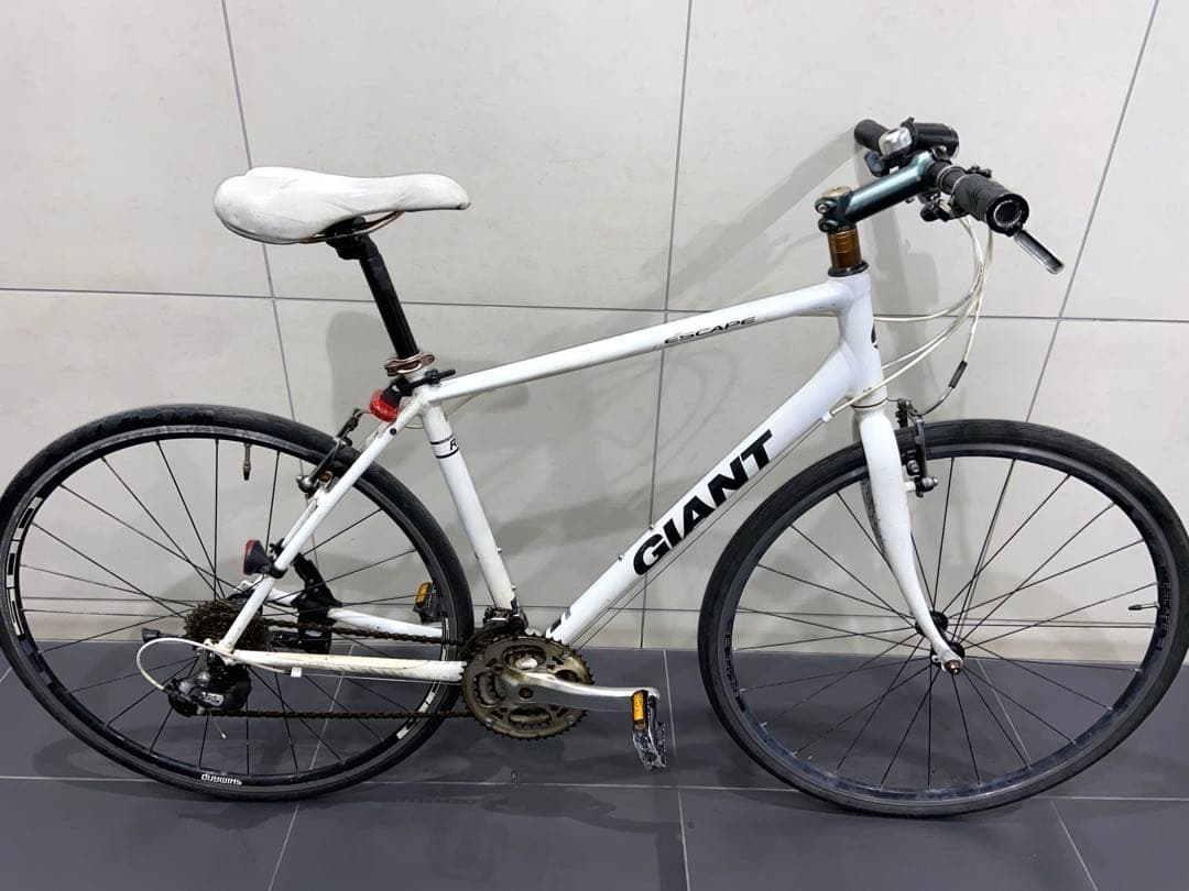 GIANT escape R3クロスバイク　ジャイアント　エスケープrx3自転車
