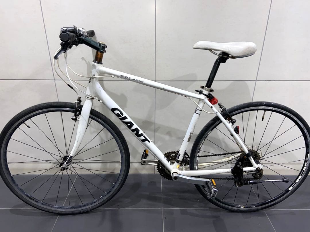 GIANT escape R3クロスバイク　ジャイアント　エスケープrx3自転車