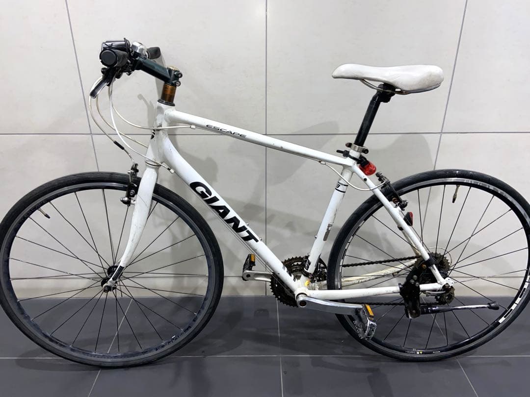GIANT escape R3クロスバイク　ジャイアント　エスケープrx3自転車