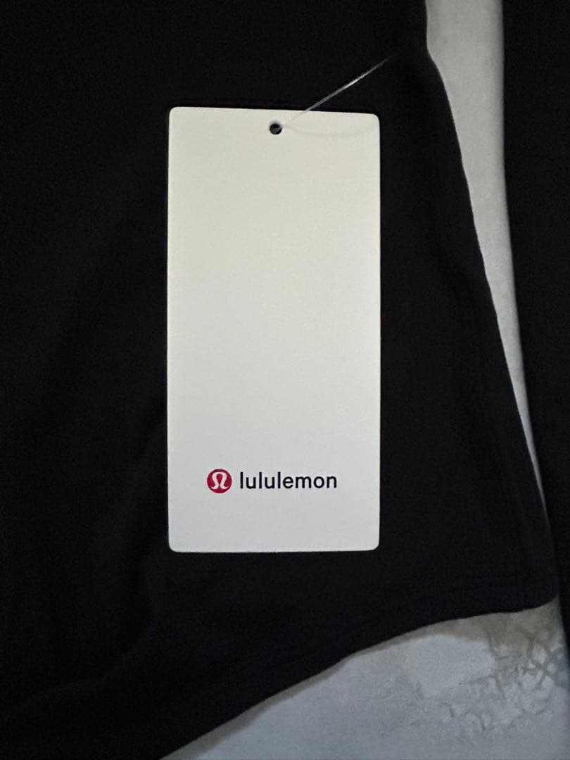 ルルレモン　lululemon ブラック　ヌル素材　ヨガウェア　新品タグ付き