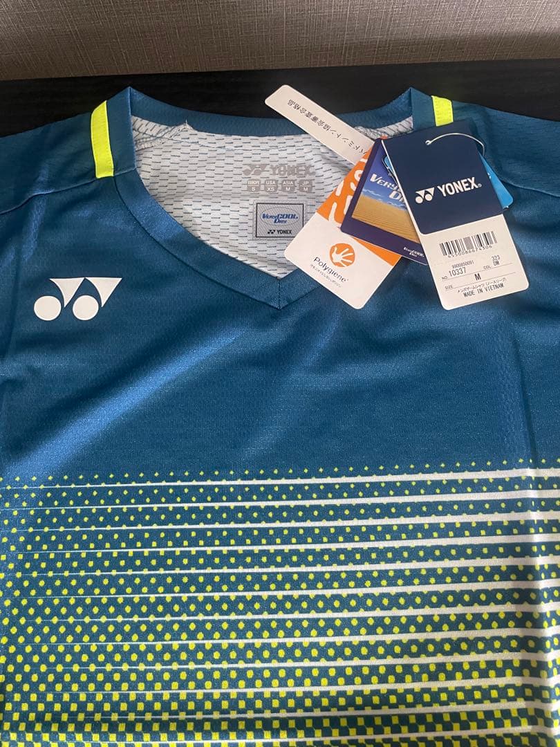 数量限定　MサイズYONEX ノースリーブシャツ 青/黄