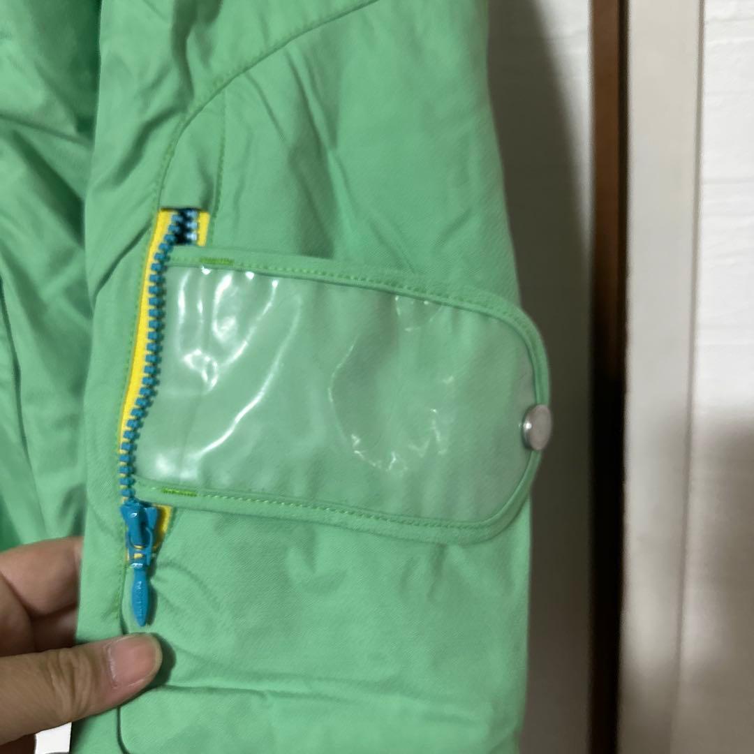 新品 タグ付 デサント スキーウェア スノボウェア ヒートナビ 上下セット L
